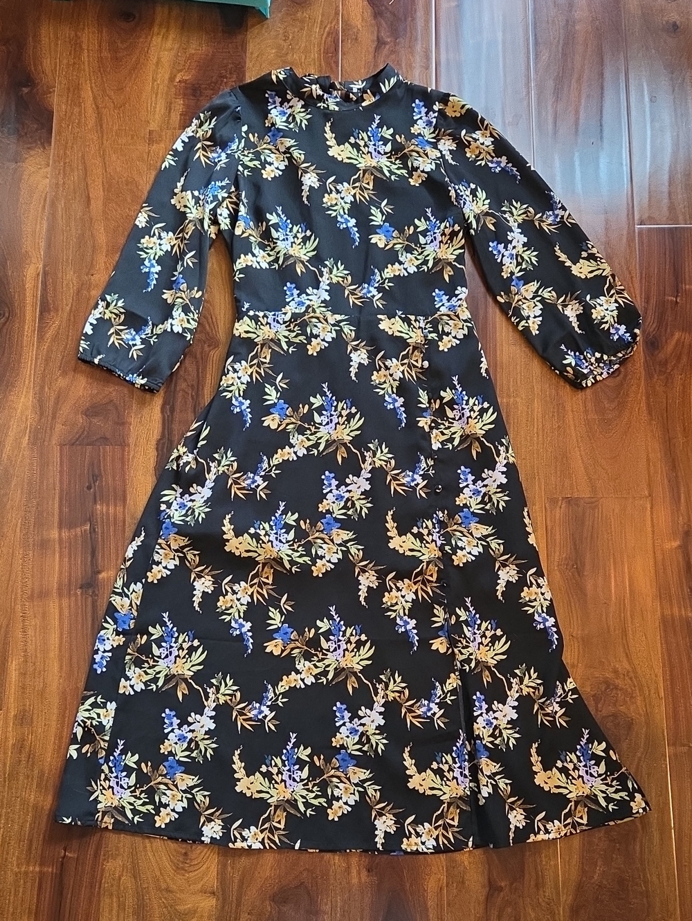 Banana Republic Covered-Button Midi Dress - Picture 4 of 15